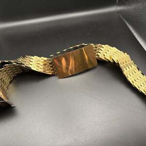 Vtg Art Deco Gold Metallic Fish Scale Elastic 80's Glam Circle Buckle Belt